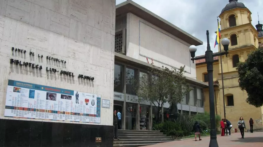entrada calle 10 blaa
